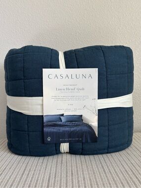 NWT King Heavyweight Linen Blend Quilt Dark Mineral Blue - Casaluna